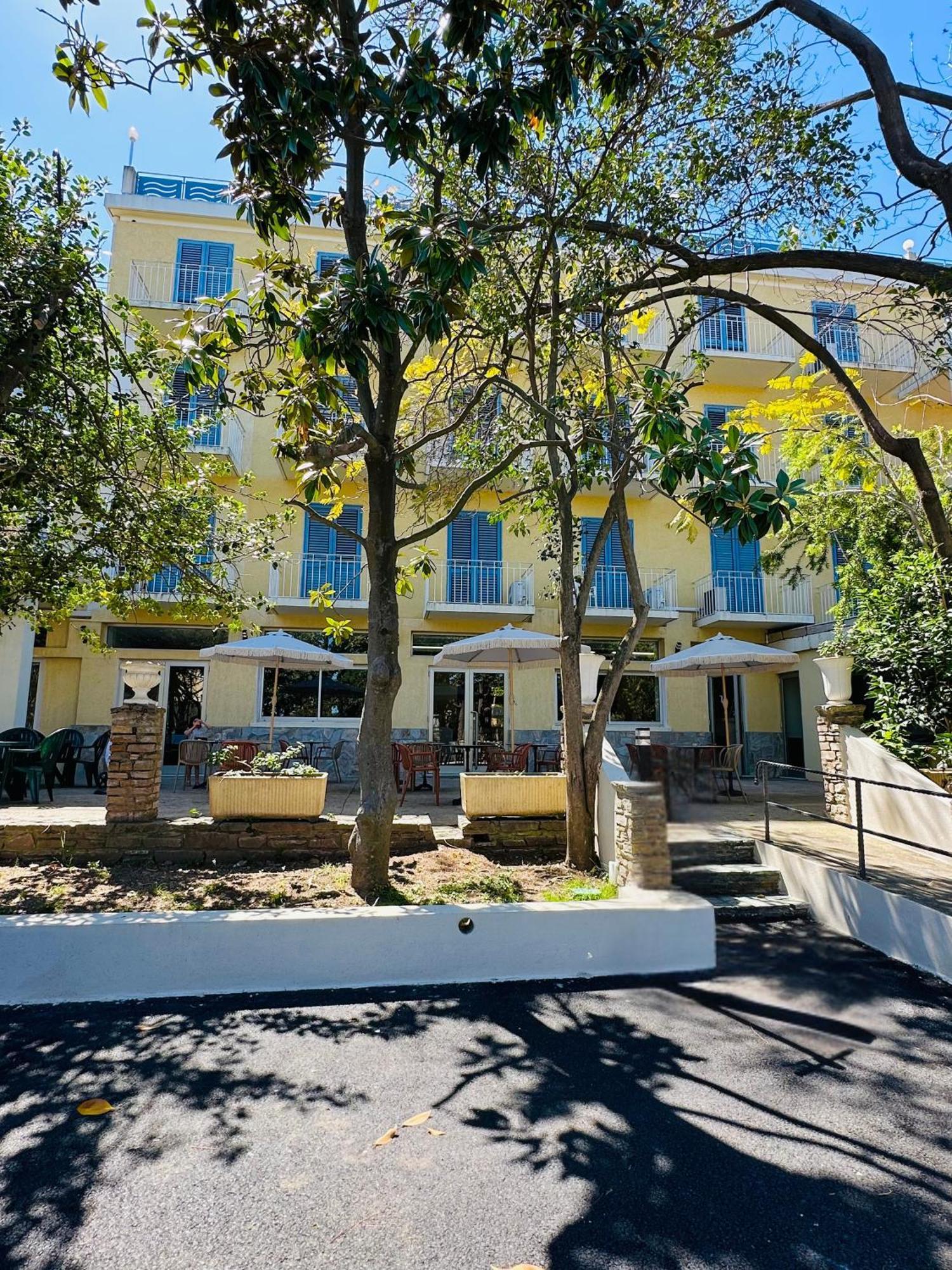 Hotel Castellu Lucciana  Exterior foto